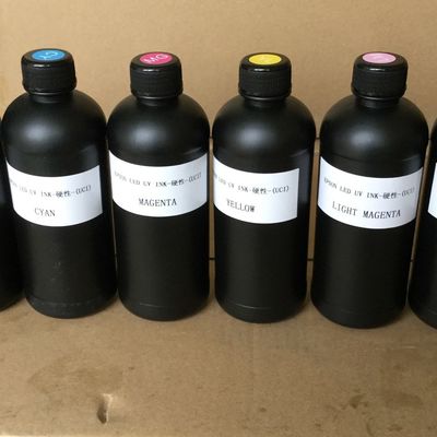 CMYK W UV чернила для чернил для печати на следующем уровне с помощью плоского принтера TX800